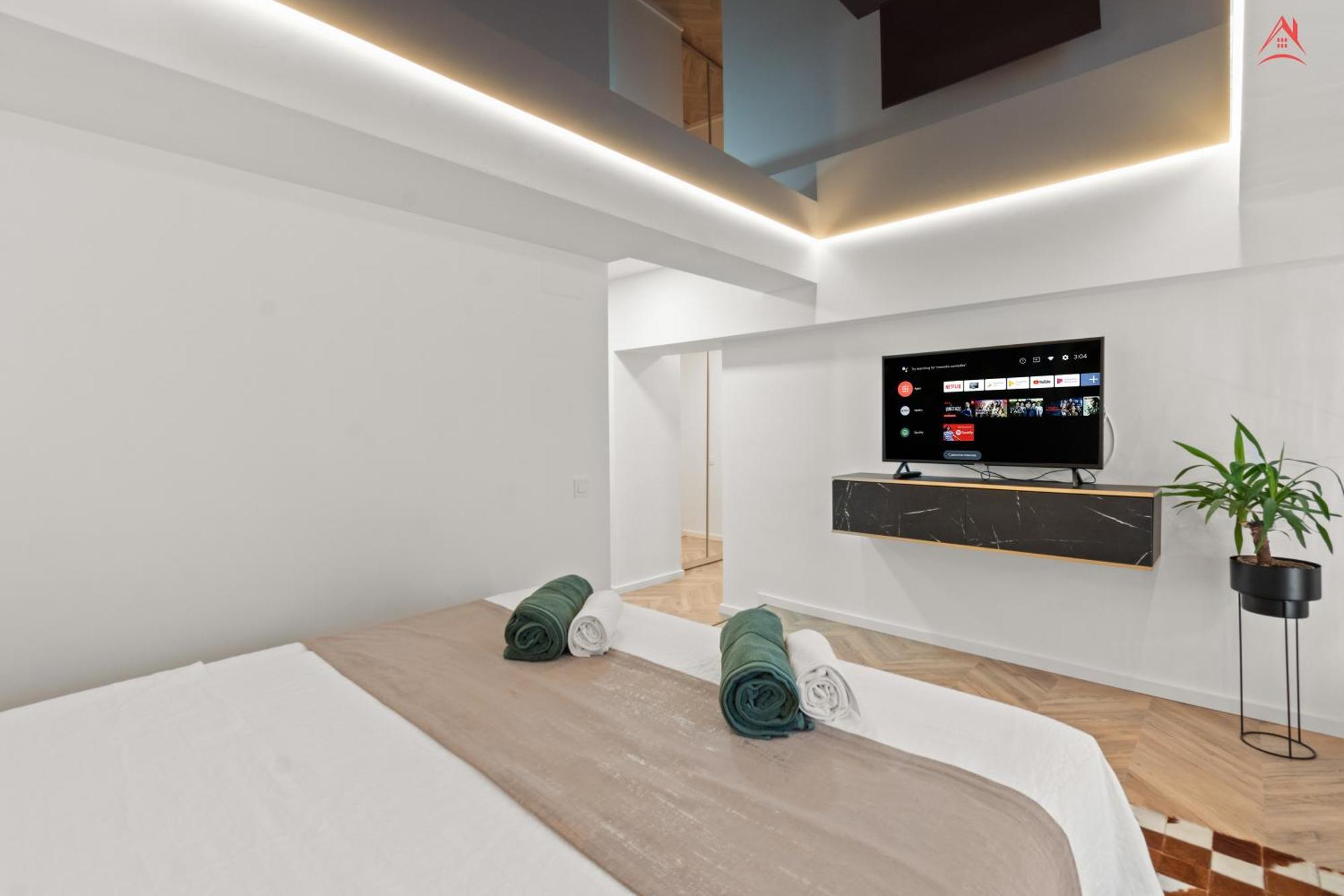 Noa Boutique Beautiful Penthouse With Private Parking * Bucarest